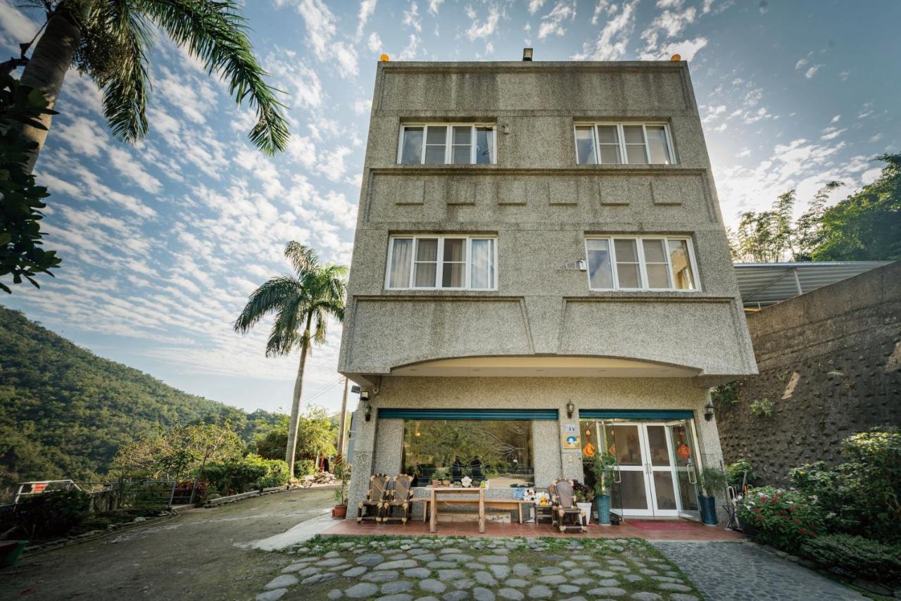 Chihpen Lucky Hot Spring B&B Wenquan Bagian luar foto