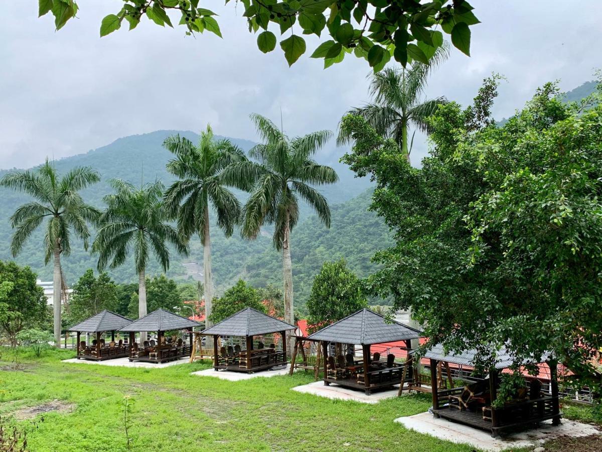 Chihpen Lucky Hot Spring B&B Wenquan Bagian luar foto